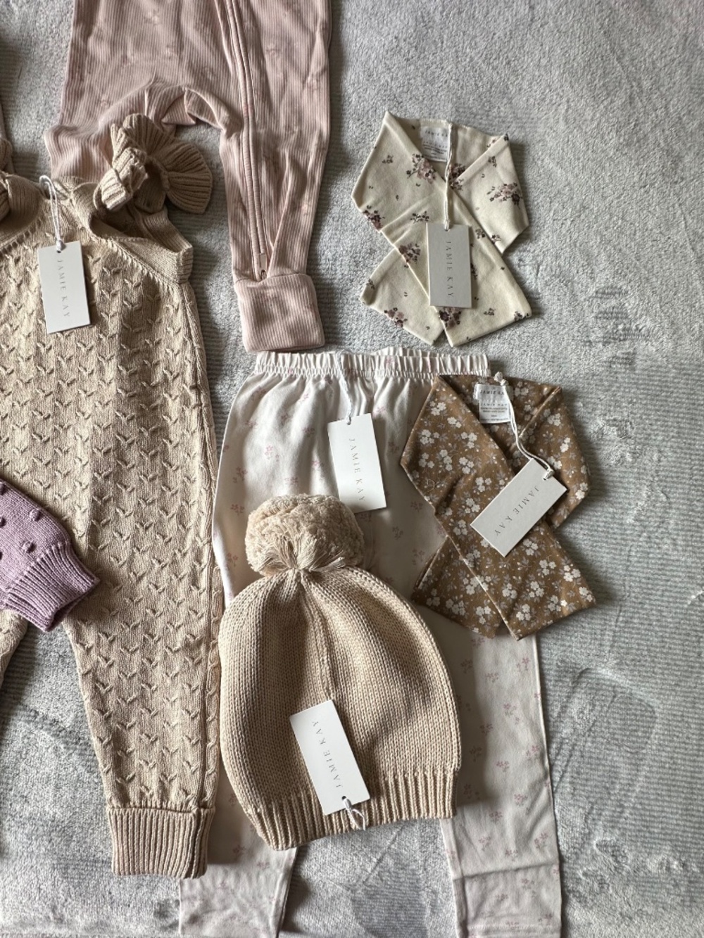 Jamie Kay Bundle - Picture 4 of 16